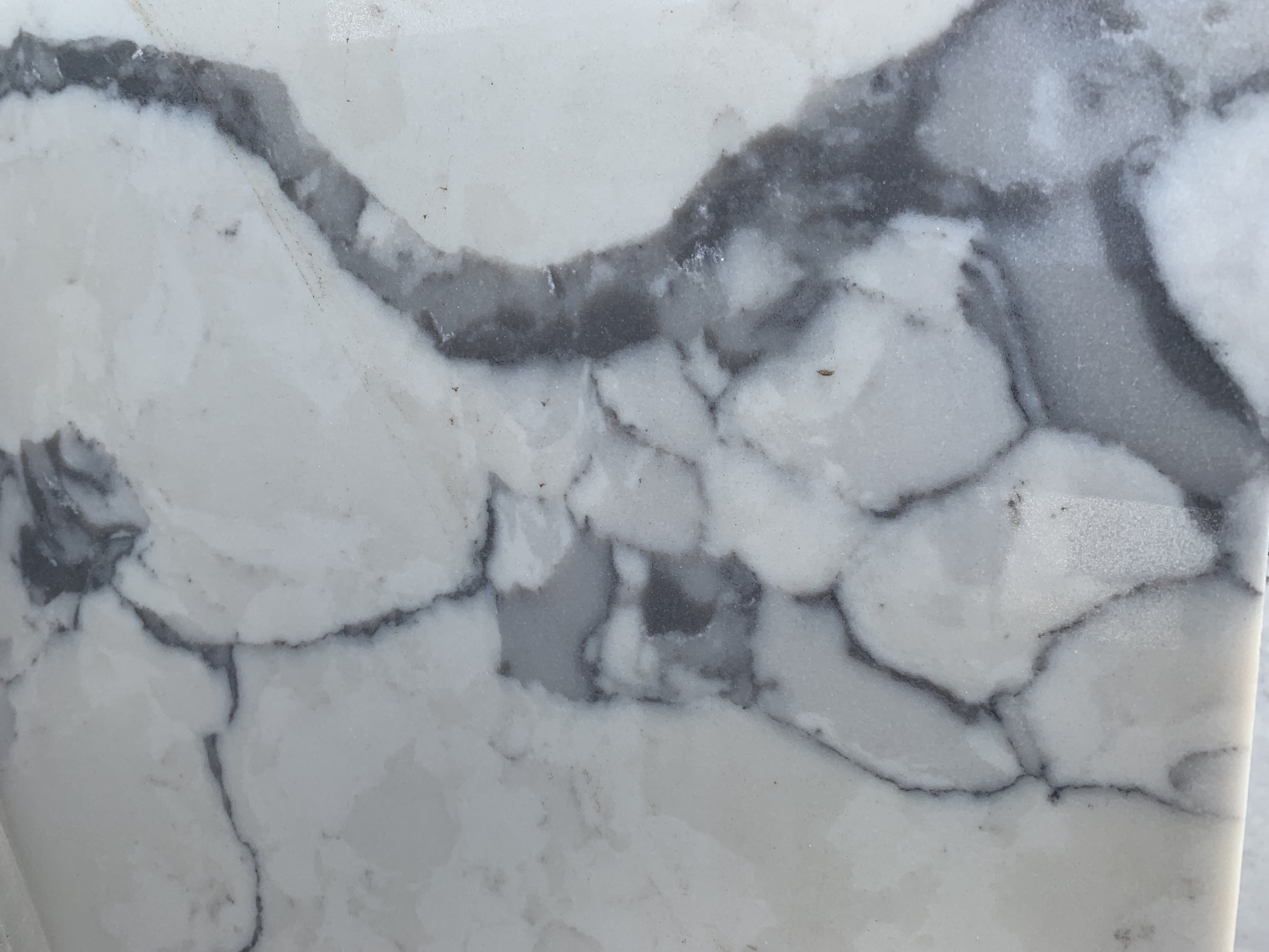 Calacatta Lago Quartz