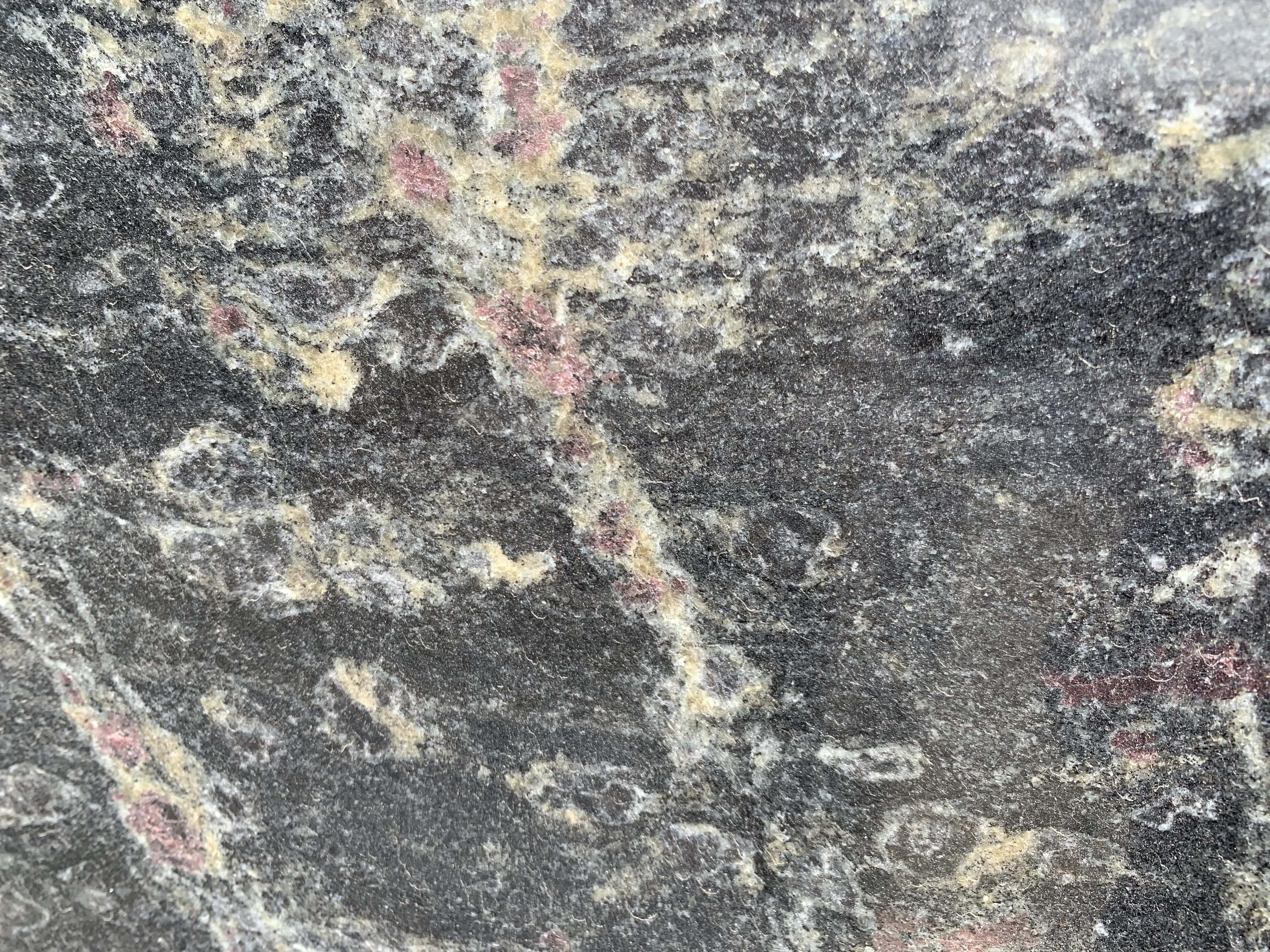 Nero Ametista Granite
